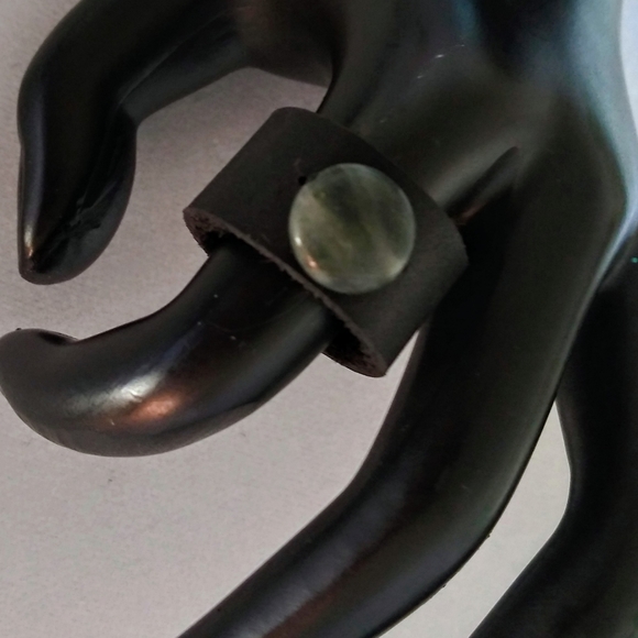 Leather band w Green Jasper - Picture 4 of 8